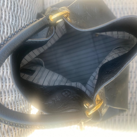 Louis Vuitton Artsy MM - Picture 5 of 7